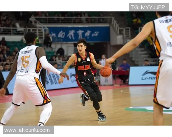 南京篮球队荣登篮球战术排行榜第四名展现强大实力与团队配合